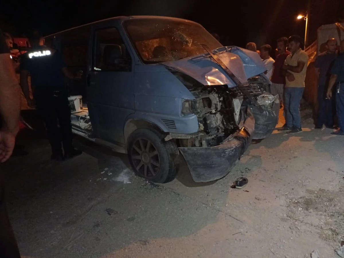 Konya\'da kamyonetin çarptığı yaya hayatını kaybetti