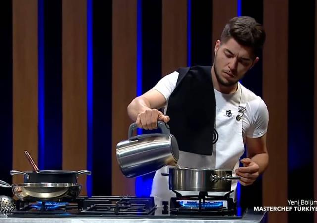 MasterChef Türkiye yarışmacılarından Hamza Mercimek, böbreklerini kaybetti MasterChef Türkiye yarışmacılarından Hamza Mercimek, böbreklerini kaybetti