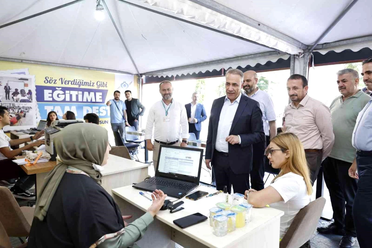 Sultangazi Belediyesi Eğitime Destek Akademisi, 446 öğrenciyi üniversiteye yerleştirdi