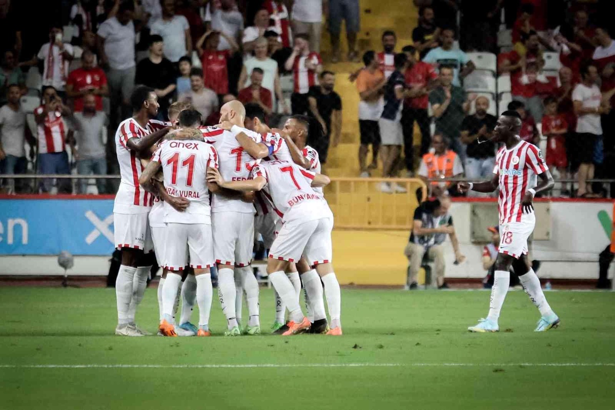 Süper Lig\'de 3. hafta gollü geçti