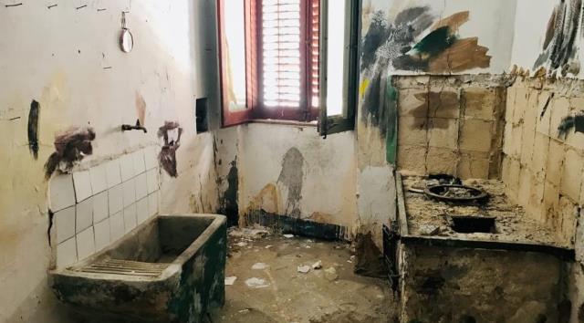 18 liraya aldıkları harabeye dönmüş tarihi eve neler yaptılar neler! Herkes görmek için akın ediyor 18 liraya aldıkları harabeye dönmüş tarihi eve neler yaptılar neler! Herkes görmek için akın ediyor