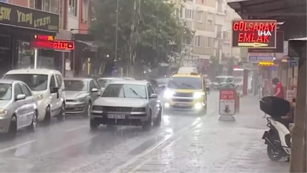 Balıkesir'de sağanak yağış ve dolu etkili oldu