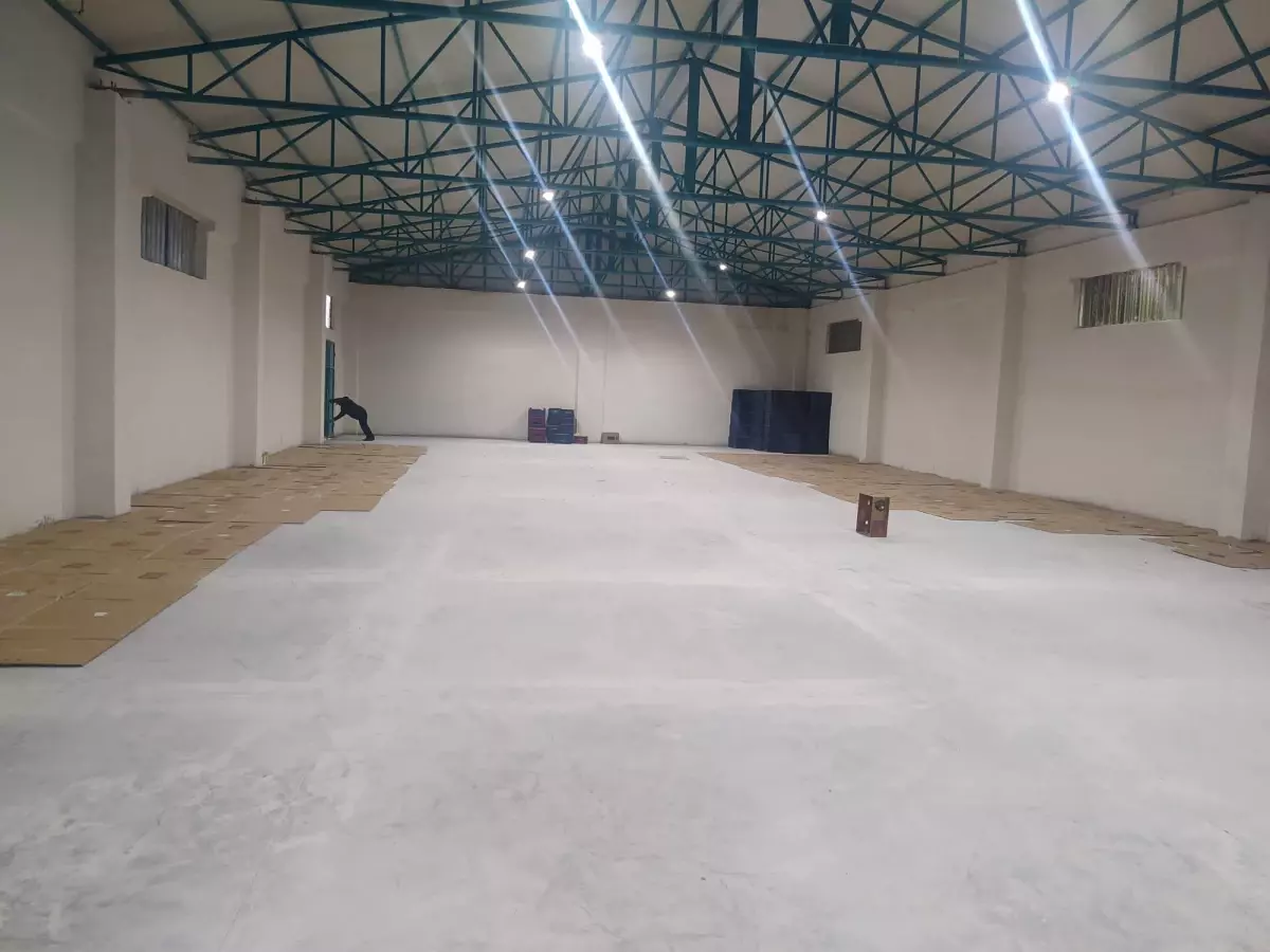 Bursa'da çadırlarını su basan mevsimlik işçilere geçici konaklama imkanı sağlandı