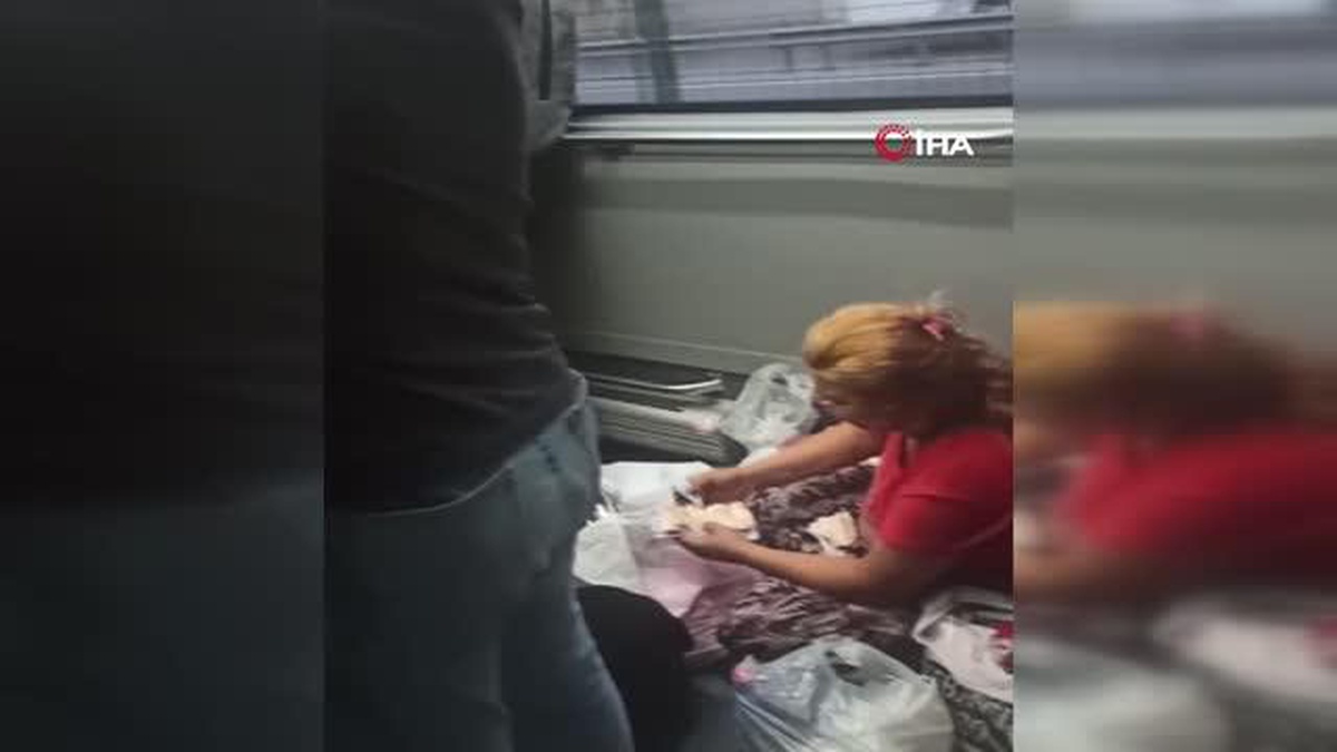 Dilenerek topladılar, metrobüste oturup teker teker saydılar