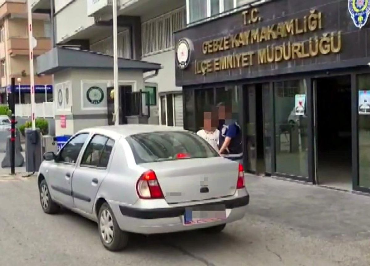 Evden hırsızlık yapan şahıs yakalandı