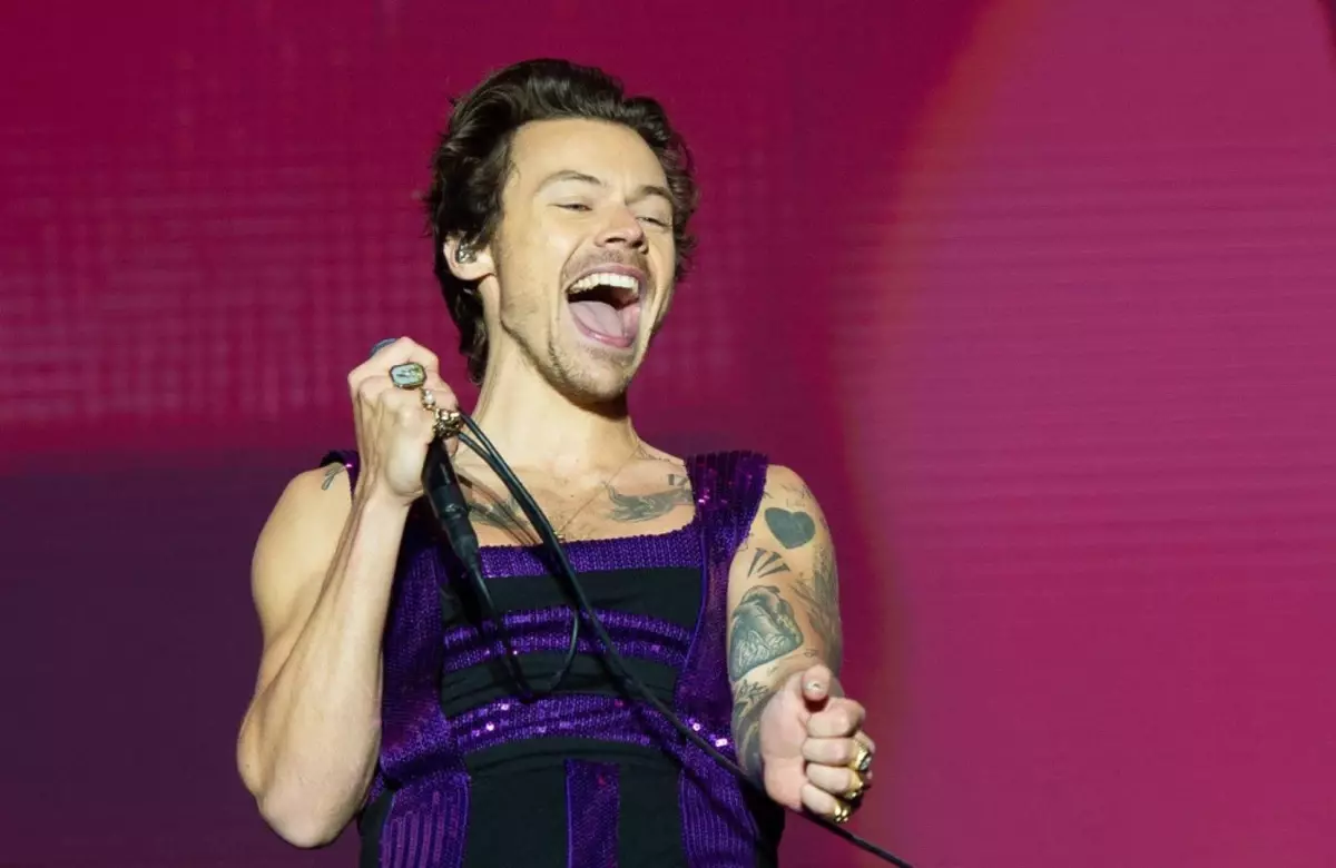 Harry Styles: \'Cinselliğimi keşfetmek için kendi yolculuğuma çıktım\'