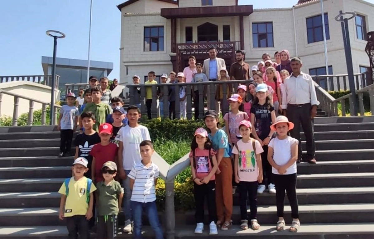 Karacaörenli çocuklar Adnan Menderes Demokrasi Müzesi\'ni gezdi