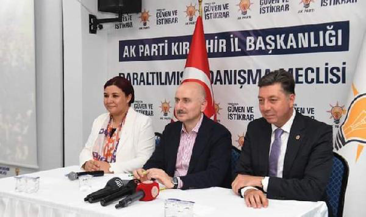 Karaismailoğlu: Uzaydaki hak ve menfaatlerimizi korumada emin adımlarla ilerliyoruz (2)