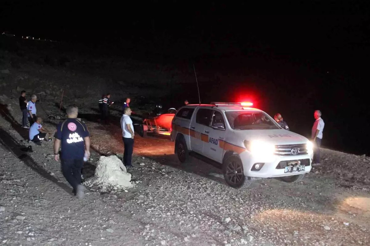 Karaman\'da baraja düşen hafif ticari araç bulundu