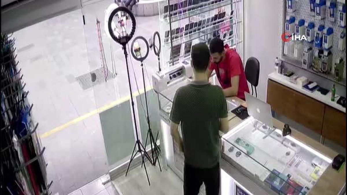 Hırsıza çay bile ısmarladı