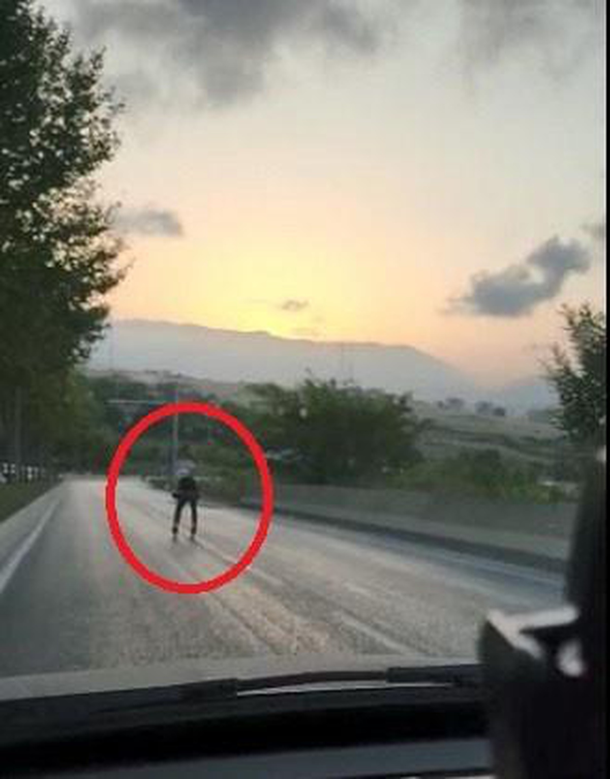Samsun\'da patenli gençlerin tehlikeli yolculuğu