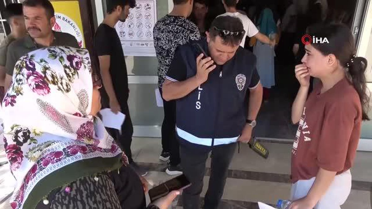 Polise verdiği cevapla Türkiye'yi ağlatmıştı... Devlet Bahçeli'nin sahip çıktığı Ayşe Sabancalı üniversiteyi kazandı