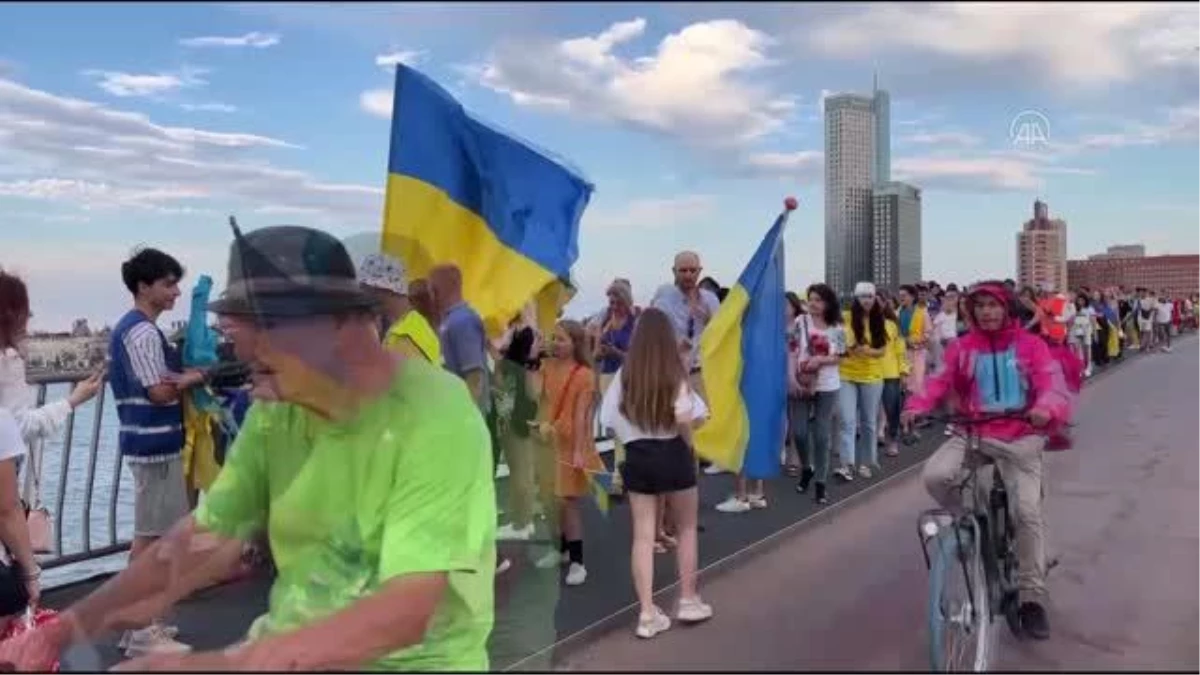 Hollanda\'da Ukrayna\'nın Bağımsızlık Günü kutlandı