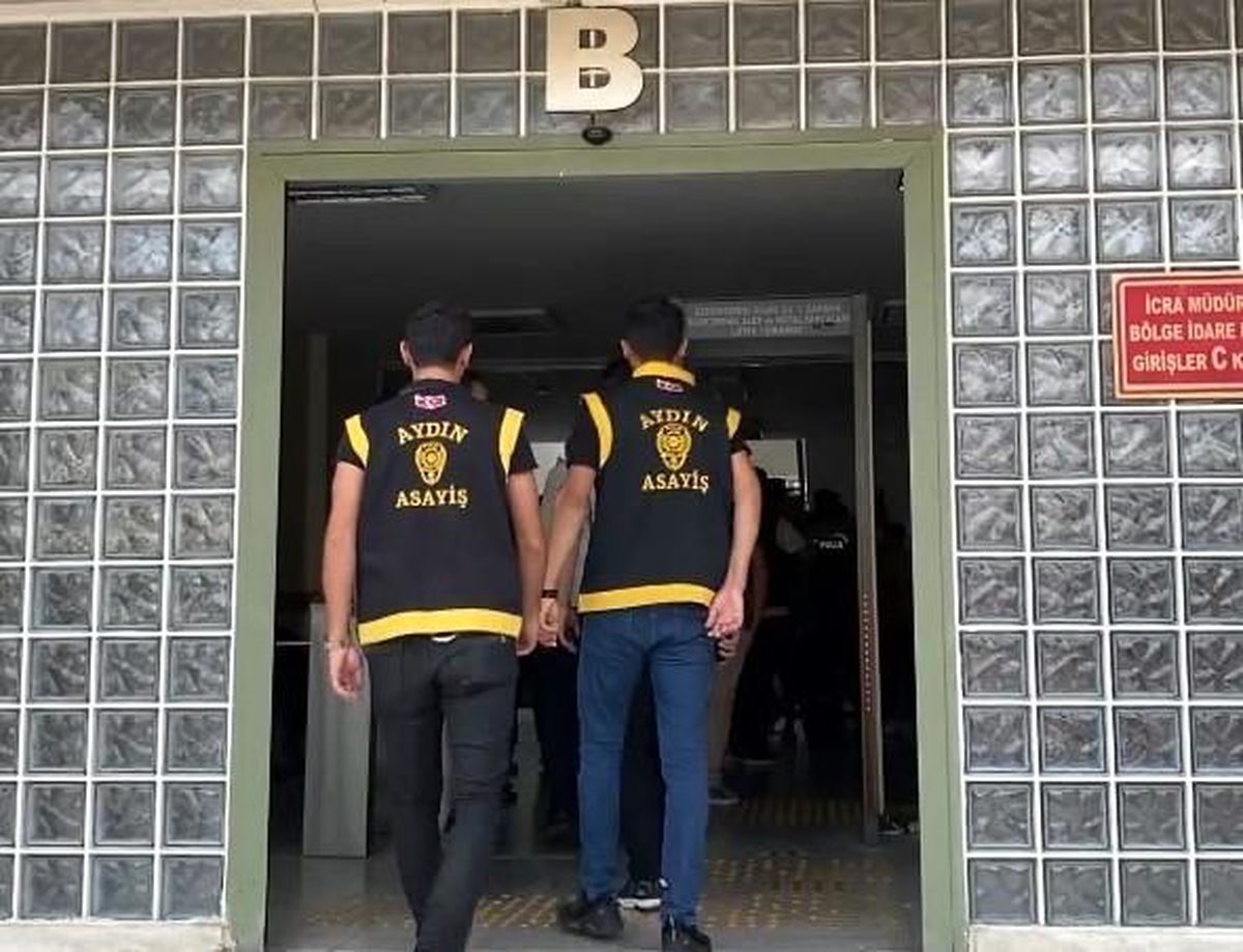 Sahte kadın profili ile tuzağa düşürdüler