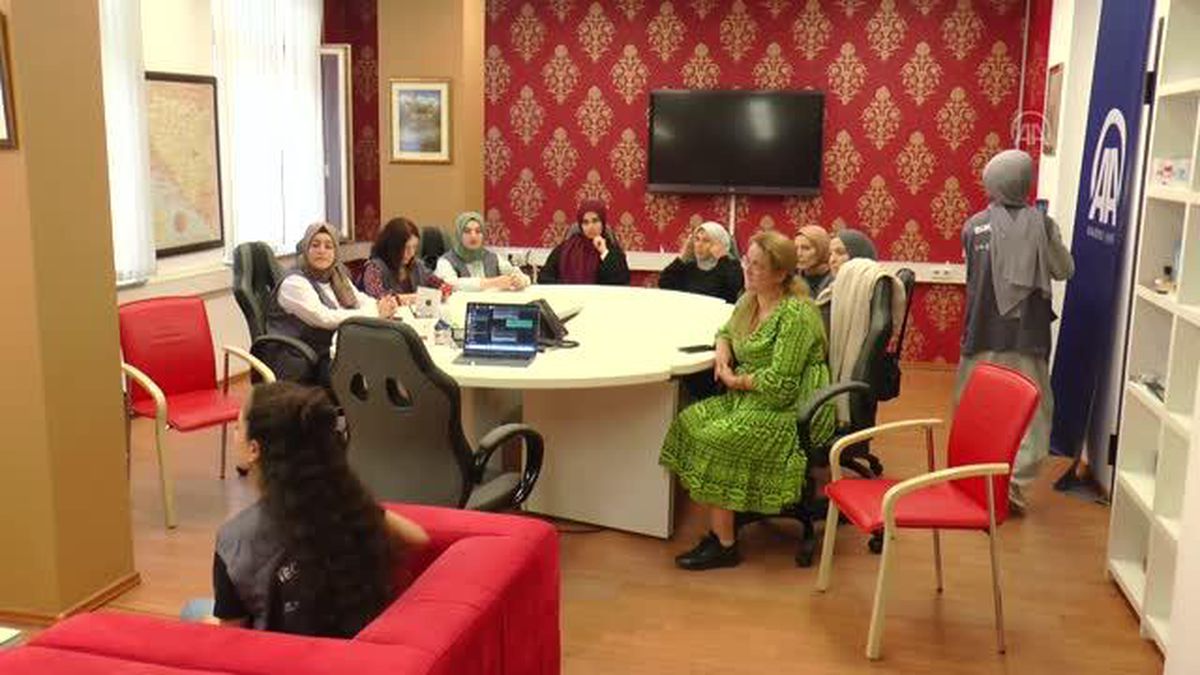 Bosna Hersek, TİKA'nın '2022 Tecrübe Paylaşım Programı'na katılan öğrencileri ağırlıyor