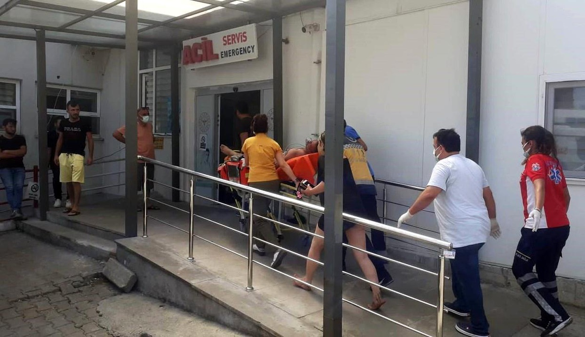 Tatil için geldiği Akçakoca\'da boğulma tehlikesi geçirdi