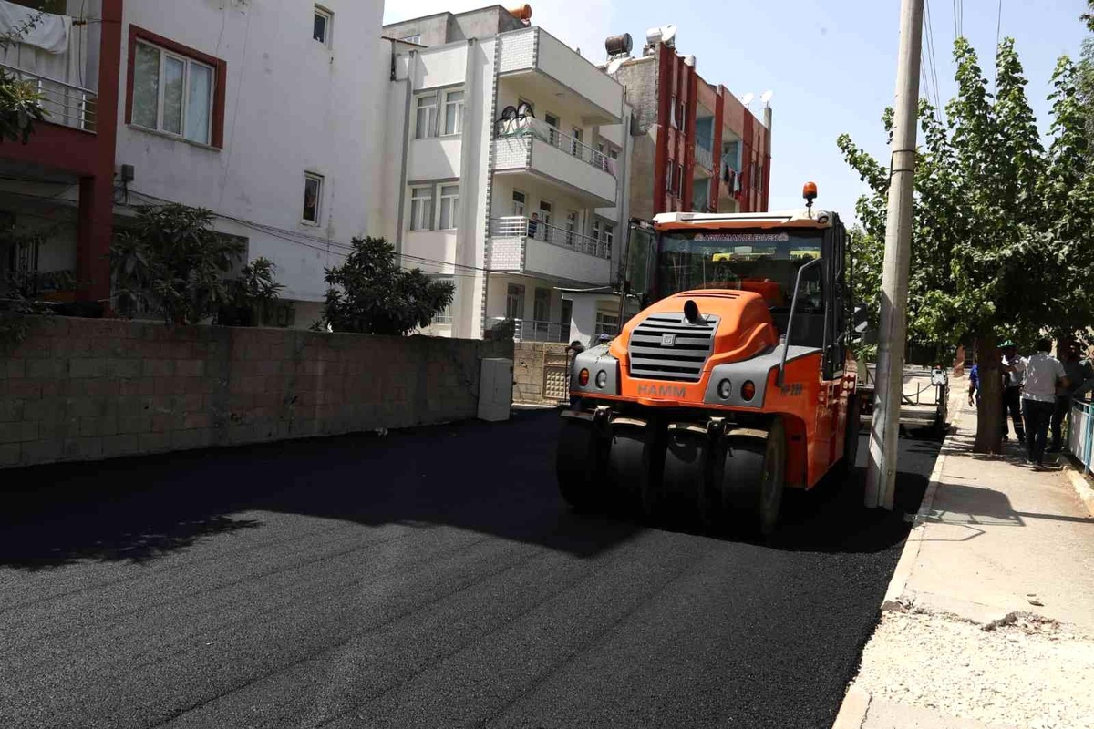 Yeni Sanayi Mahallesinde asfalt çalışması