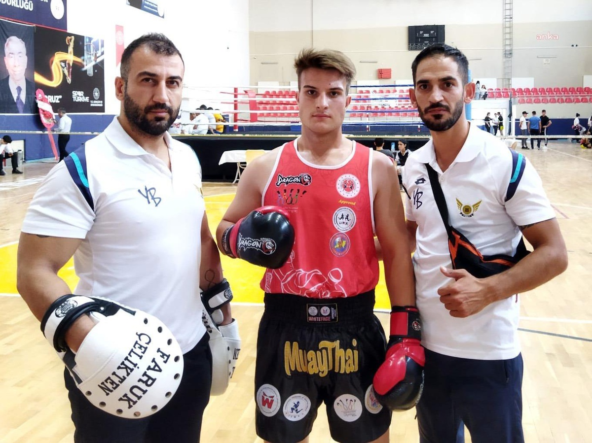 Yenimahalle Belediyesi Spor Kulübü, İller Arası Muaythai Şampiyonası\'nda 6 Madalya Kazandı