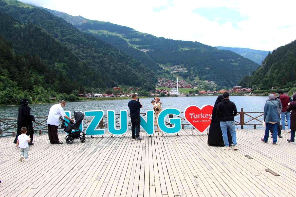 Arap turistler Trabzon\'dan vazgeçemiyor