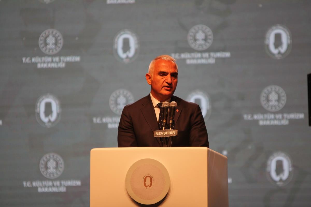 Bakan Ersoy: "Toplumsal ayrımcılığa sevk eden bu zehirli dili kınıyoruz"