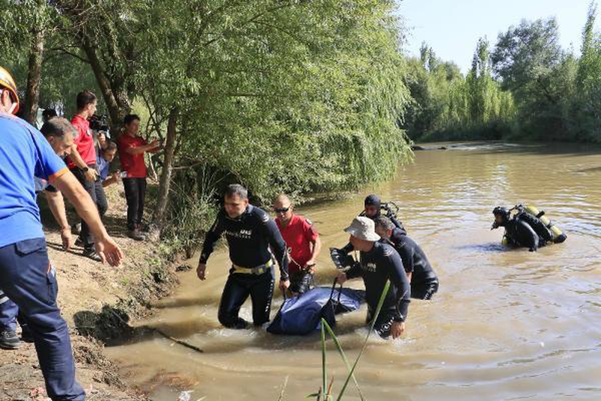 Dicle Nehri\'ne giren çocuk boğuldu
