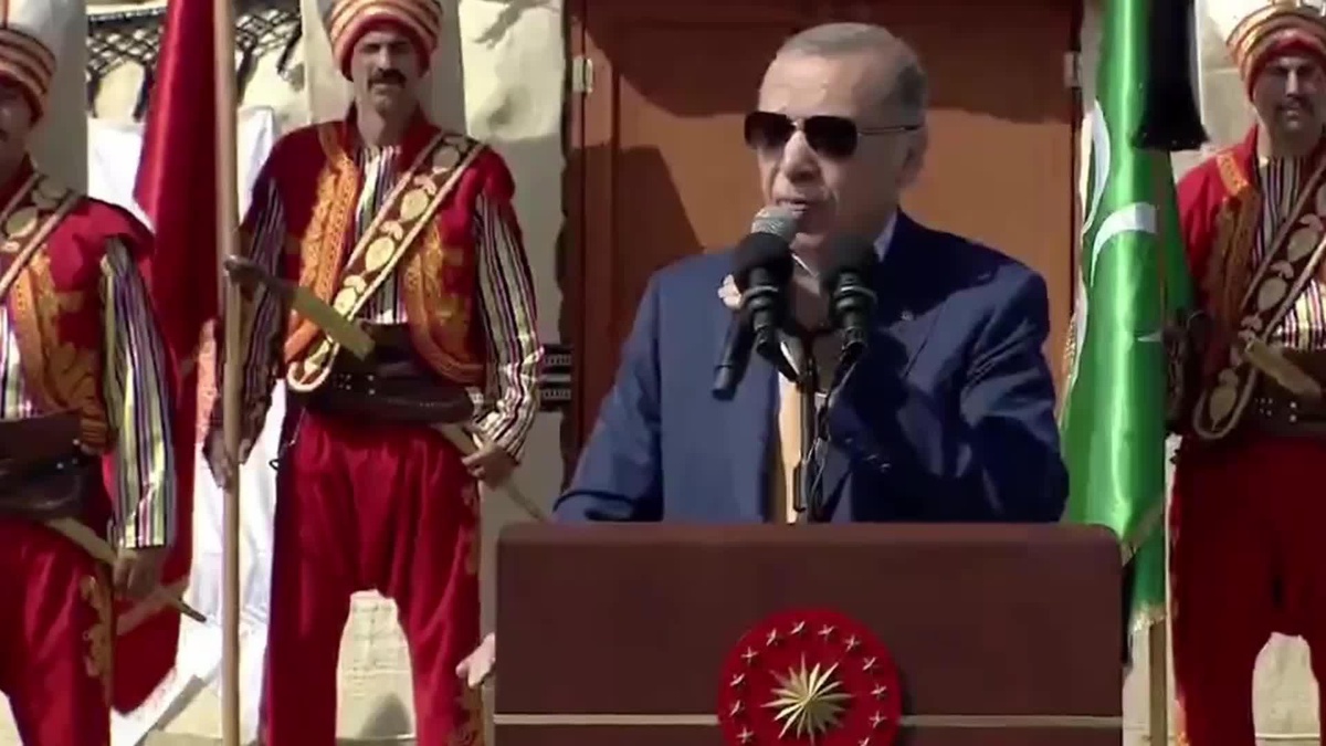 Erdoğan: Kendileri Diledikleri Zaman Diledikleri Yere Harekat Düzenleyip Bize \'Sakın Ha\' Diyenlerin Riyakarlıklarının Farkındayız
