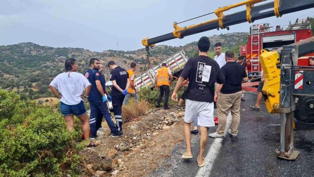İbrahim Tatlıses'in ölümden döndüğü kaza yerinden ilk görüntüler İbrahim Tatlıses'in ölümden döndüğü kaza yerinden ilk görüntüler