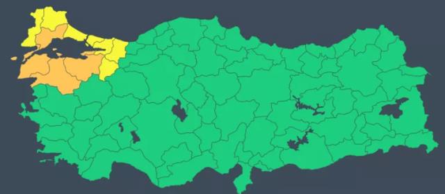 İstanbul alarma geçti! Etkisini iyiden iyiye artıran sağanak yağış saat 15.00'e kadar devam edecek