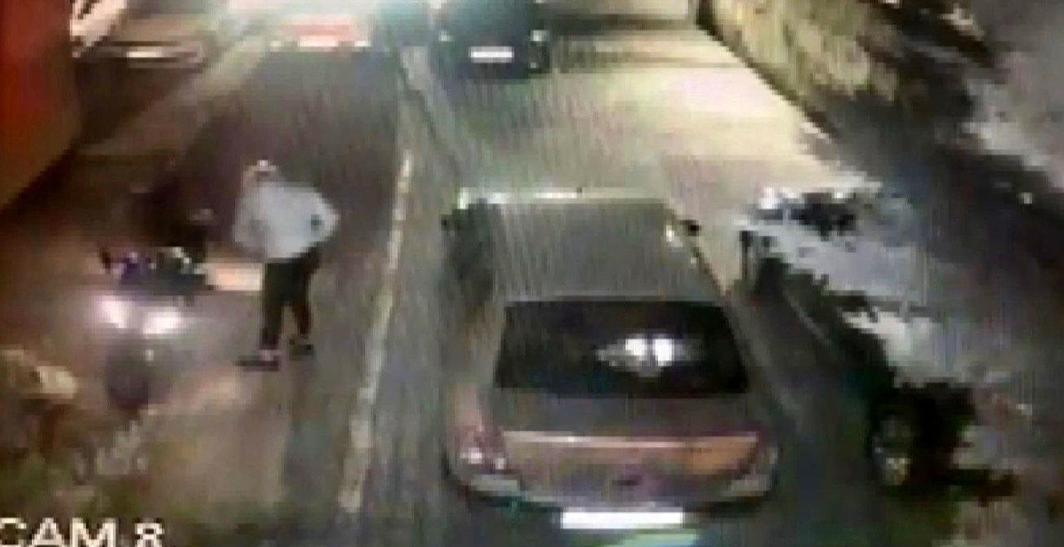 Kartal\'da 3 dakikada 65 bin TL değerindeki motosikleti çalıp kaçtılar