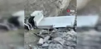 Konya'da kamyonet uçuruma devrildi: 3 ölü