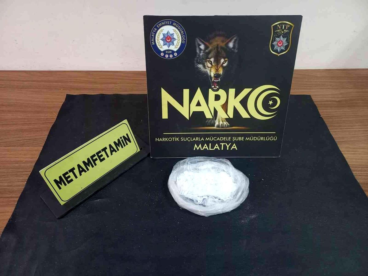 Malatya\'da zehir tacirlerine darbe