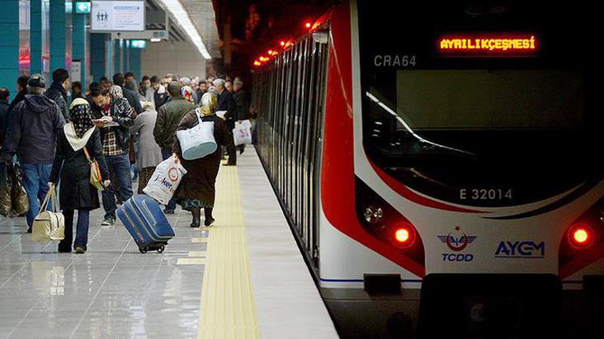 Marmaray\'da hafta sonu seferleri, 26 Ağustos\'tan itibaren gece 01.30\'a kadar uzatılacak