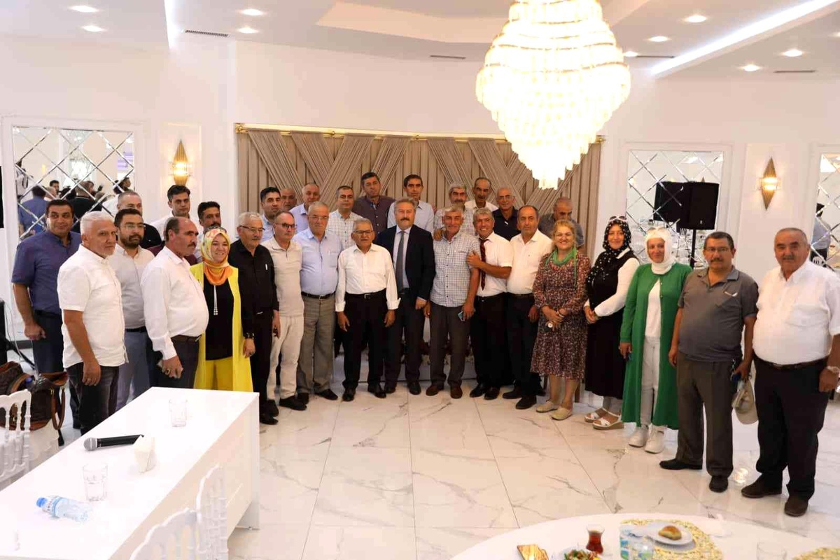 Melikgazi\'nin muhtarları büyükşehirin misafiri oldu