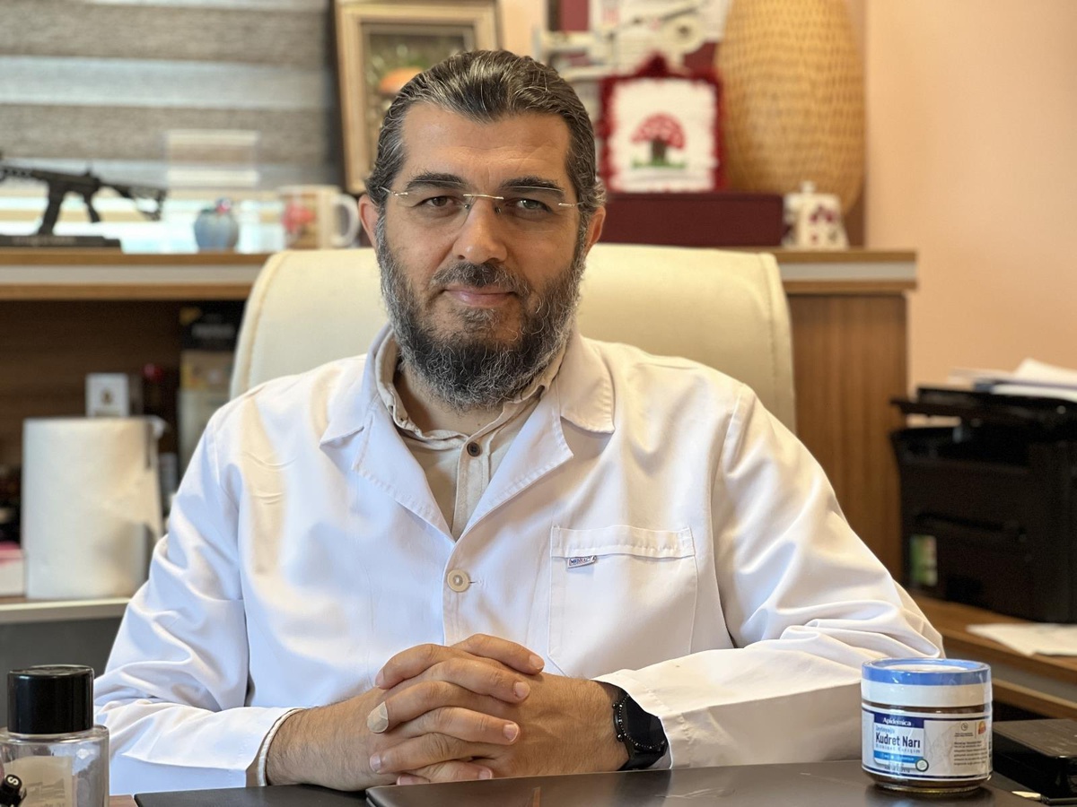 Prof. Dr. Ertuğrul Kaya, "Aşılar doğaldır ve 200 yıllık bir geçmişe sahiptir"