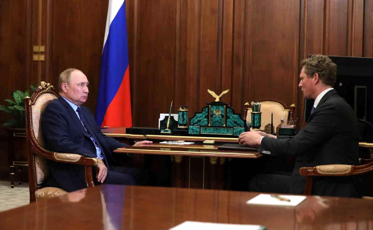 Putin\'den Batı\'ya mesaj: "Çıkarılan sorunlara rağmen petrol ve gaz gelirlerimiz artıyor"