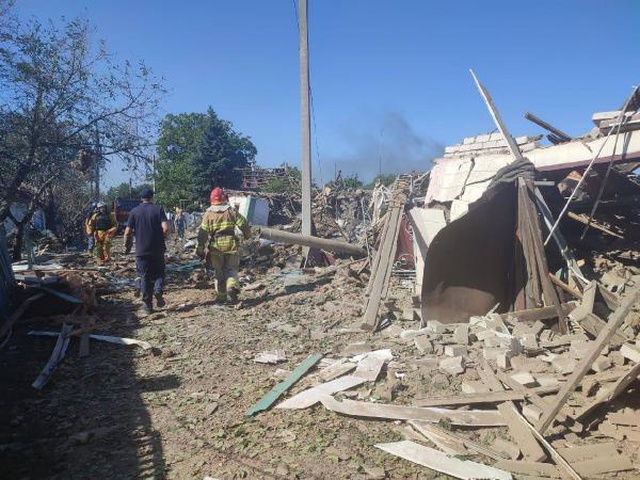 Rusya, Ukrayna'da tren istasyonunu vurdu: 15 ölü, 50 yaralı Rusya, Ukrayna'da tren istasyonunu vurdu: 15 ölü, 50 yaralı