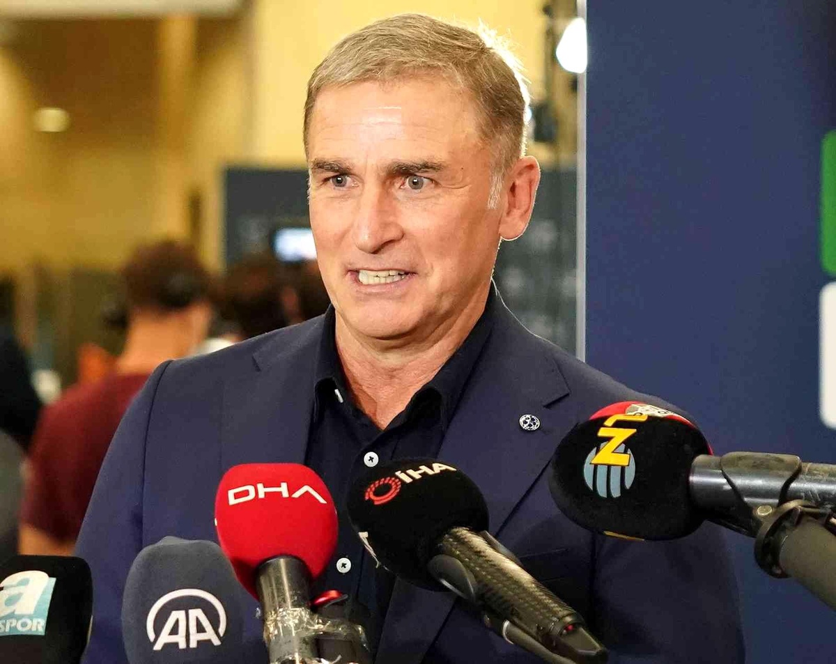 Stefan Kuntz: "Şampiyonlar Ligi\'nde 5 Türk oyuncumuz var"
