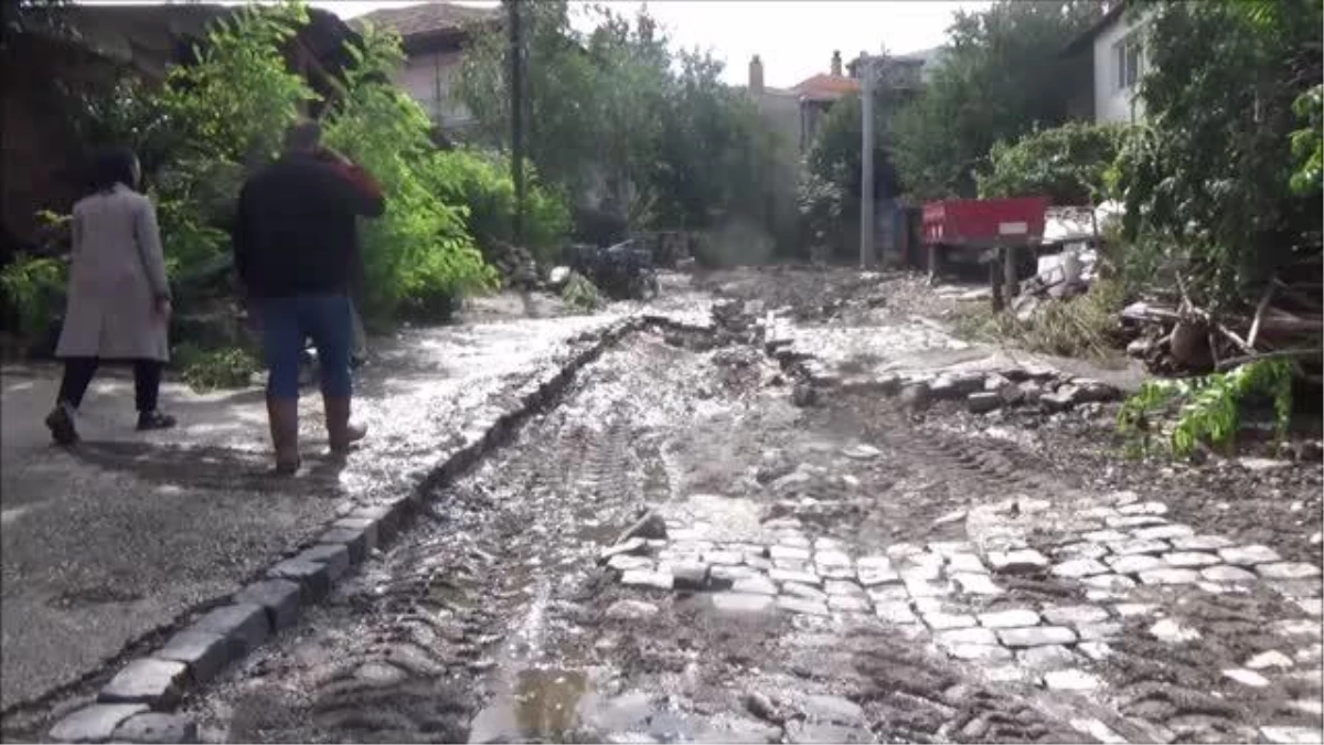 Bilecik\'te taşkının zarar verdiği köyde hasar tespit çalışması yapılıyor