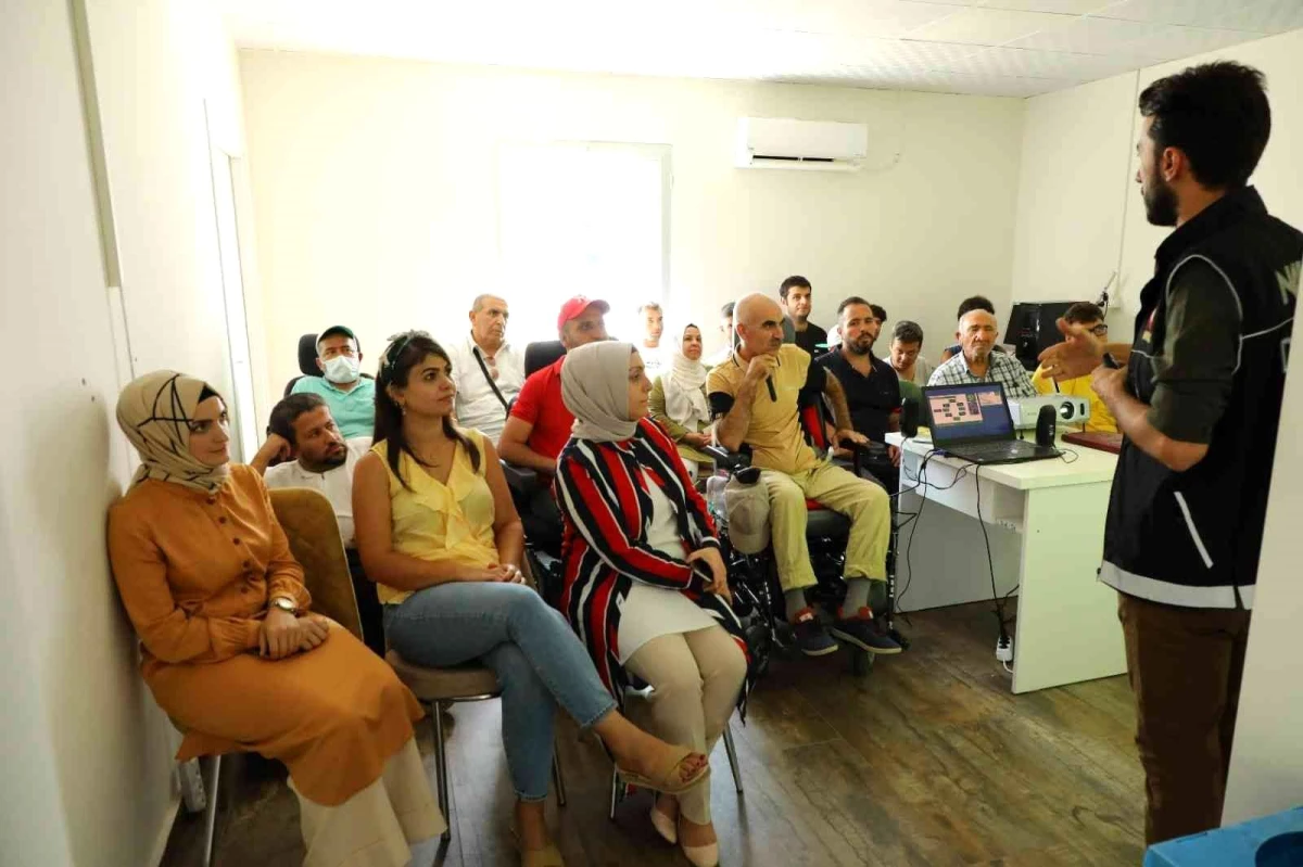 Engelsiz Yaşam Merkezi\'nde "En İyi Narkotik Polisi Anne" semineri düzenlendi