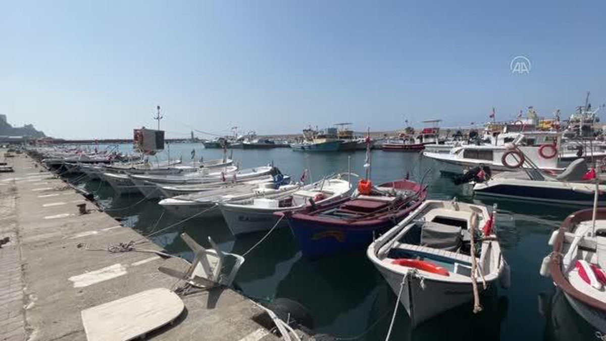 Zonguldak\'ta balıkçılar yeni sezon için gün sayıyor