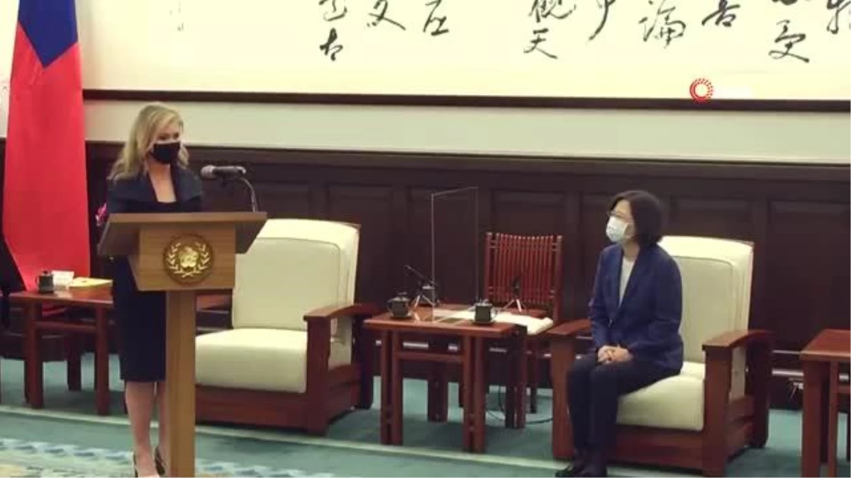 ABD\'li Senatör Blackburn, Tayvan lideri Tsai ile görüştü