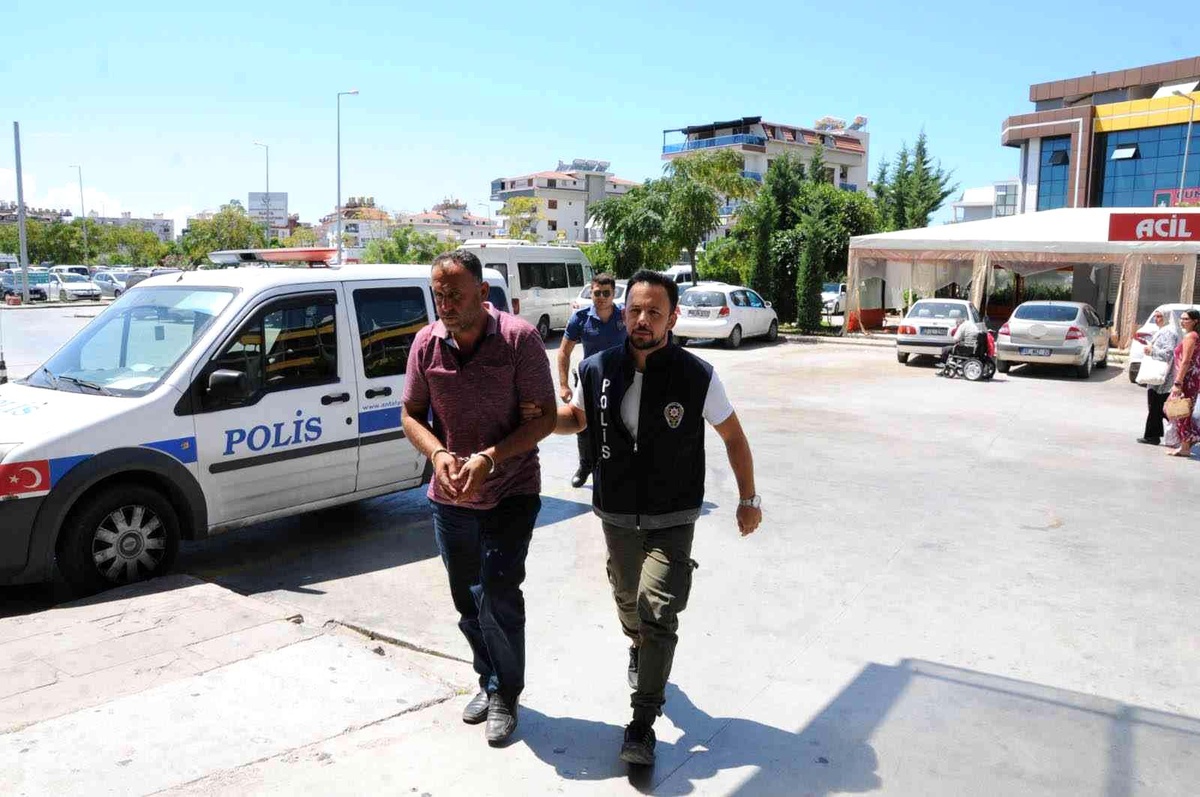 Anne kızın öldüğü kazada kamyon şoförü tutuklandı