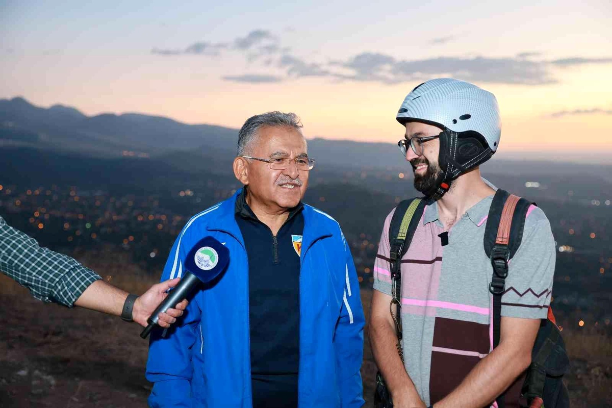 Başkan Büyükkılıç: "Ali Dağı, dünyada en önemli yamaç paraşüt merkezlerinden birisi"