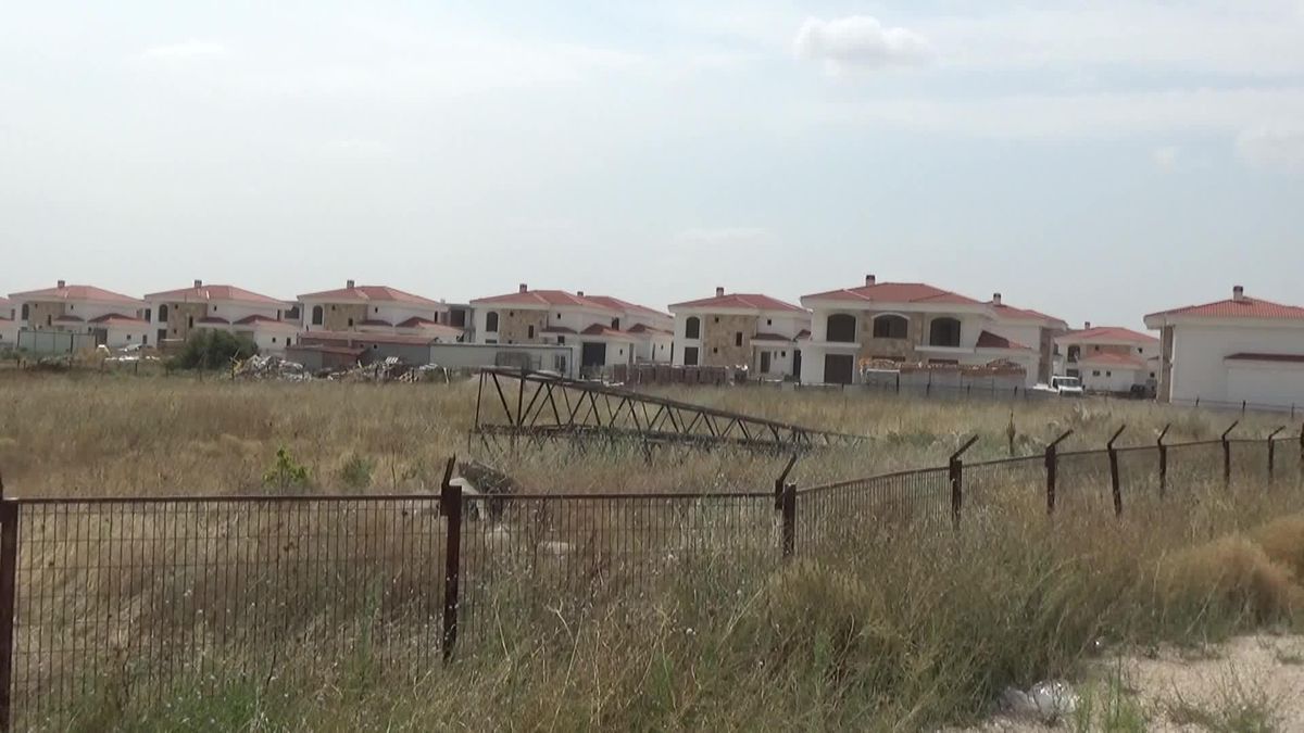 Edirne İskenderköy\'de Tarım Arazileri Villayla Doldu