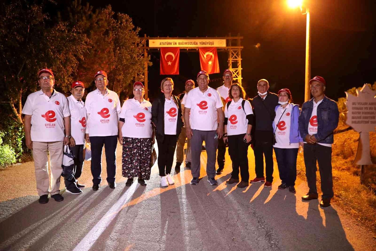 Efeler Belediyesi Zafer İçin Yürüdü
