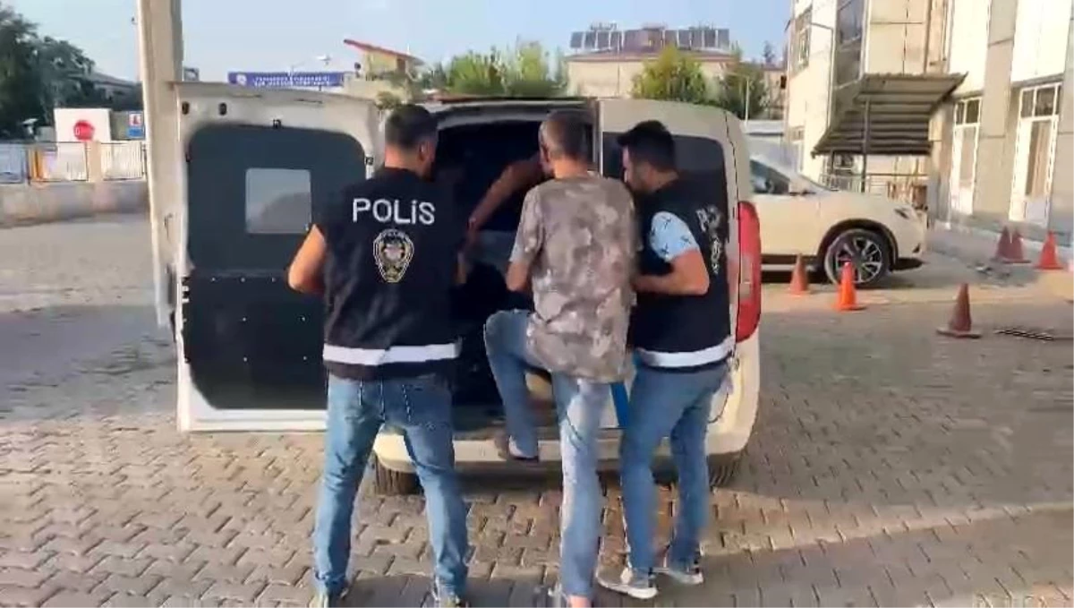 Elazığ\'da İYİ Parti ilçe binasından hırsızlık yapan 2 şüpheli tutuklandı