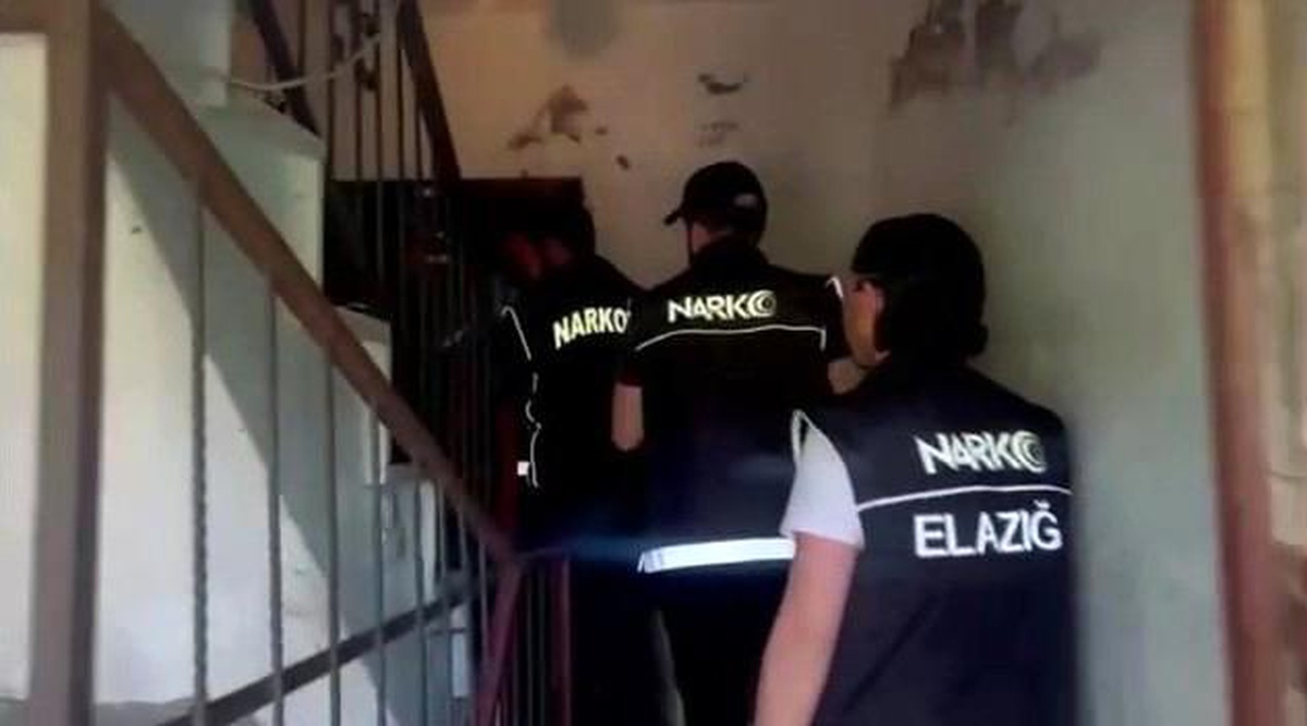Elazığ\'da uyuşturucu tacirlerine operasyon: 10 gözaltı