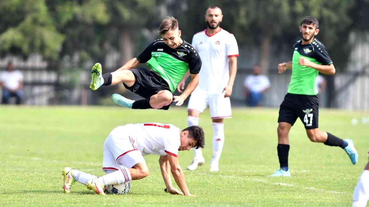 Hazırlık maçında gülen taraf Turgutluspor oldu
