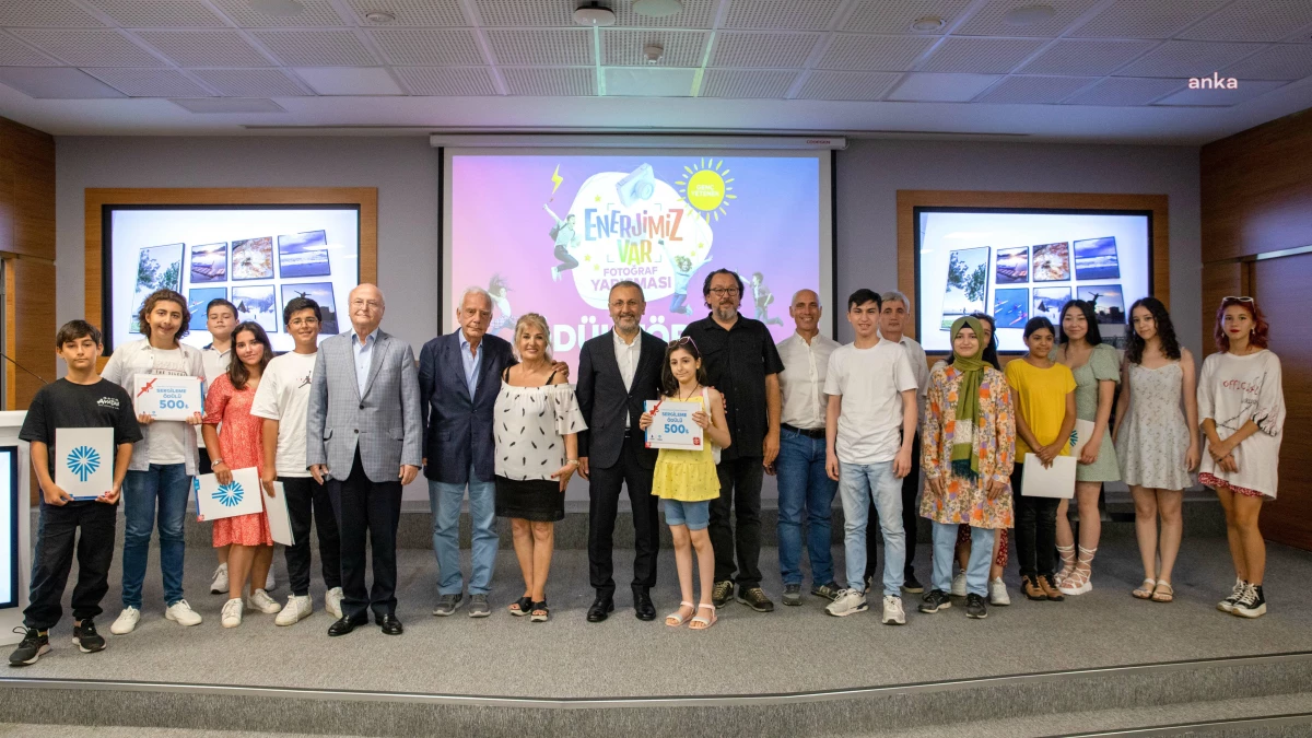 İGDAŞ\'ın Gençlere Yönelik "Enerjimiz Var" Temalı Fotoğraf Yarışmasında Kazananlar Ödüllerini Aldı