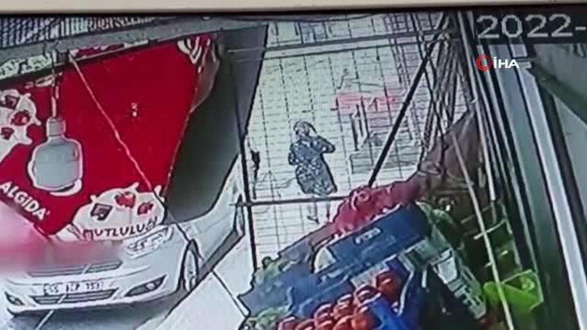 Kontrolden çıkan araç bahçeye girdi, o anlar kamerada